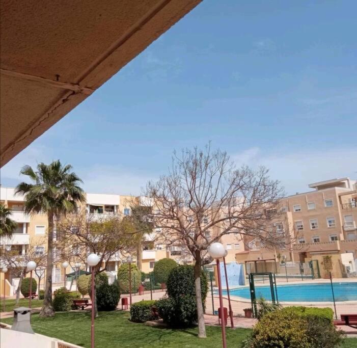 Apartamento Zona Playa En Roquetas Cerca De Bares Restaurantes Y Centro Comercial โรเกตัสเดมาร์ ภายนอก รูปภาพ
