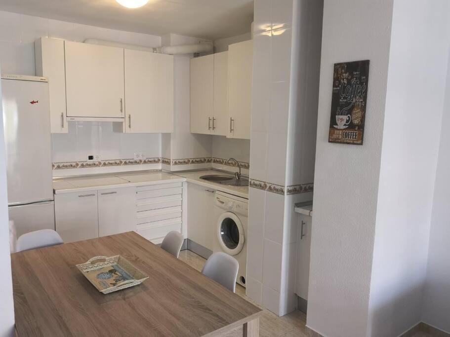 Apartamento Zona Playa En Roquetas Cerca De Bares Restaurantes Y Centro Comercial โรเกตัสเดมาร์ ภายนอก รูปภาพ